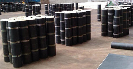 建筑防水工程全面指南 從卷材制造到精細化施工與細節處理